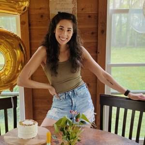 Meet your Posher, Veronica